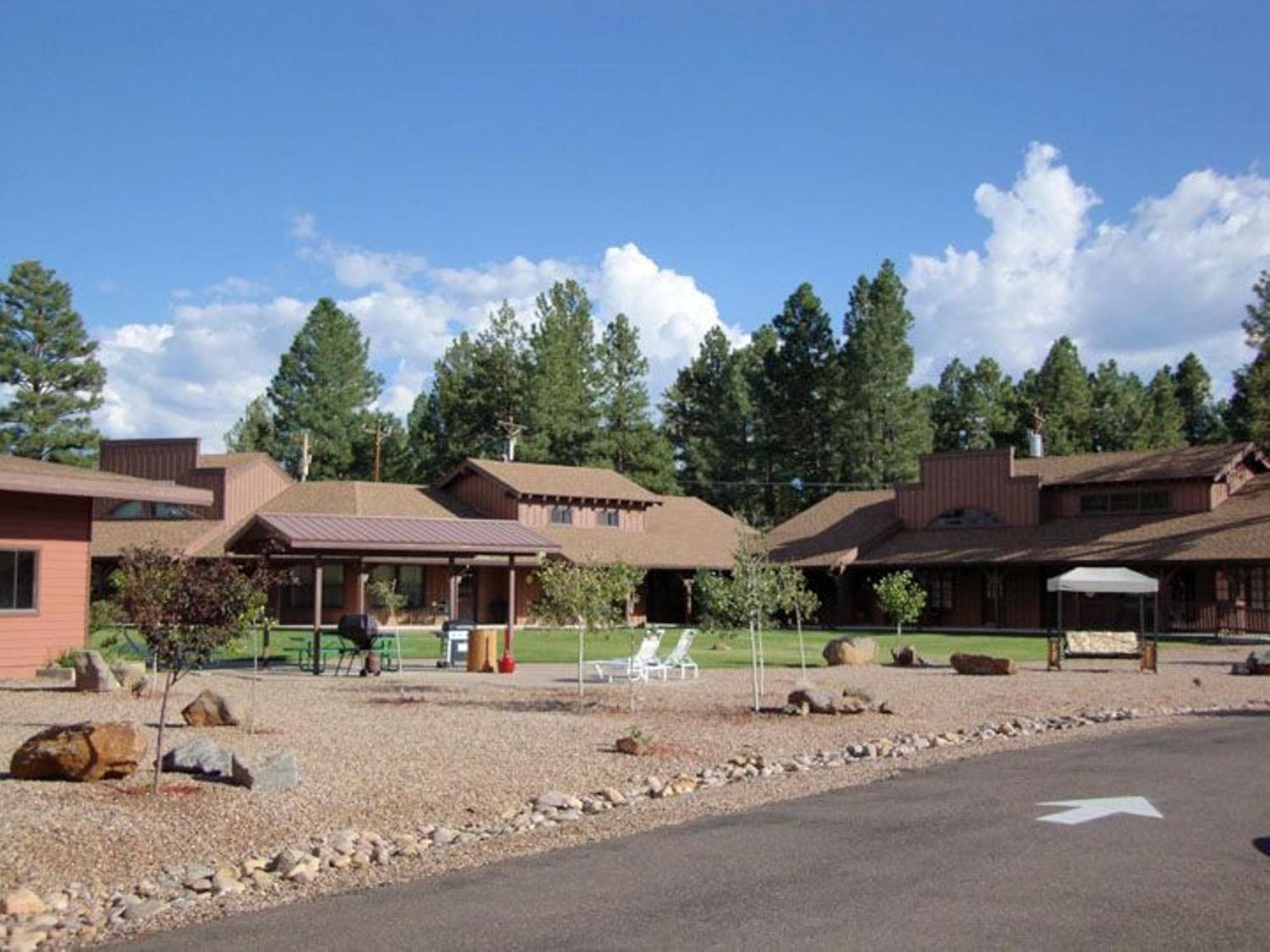 Roundhouse Resort Пайнтоп-Лейксайд Экстерьер фото
